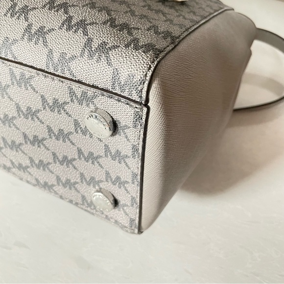 Michael Kors - Kellen Medium Satchel - Grey & Silver - Picture 6 of 14